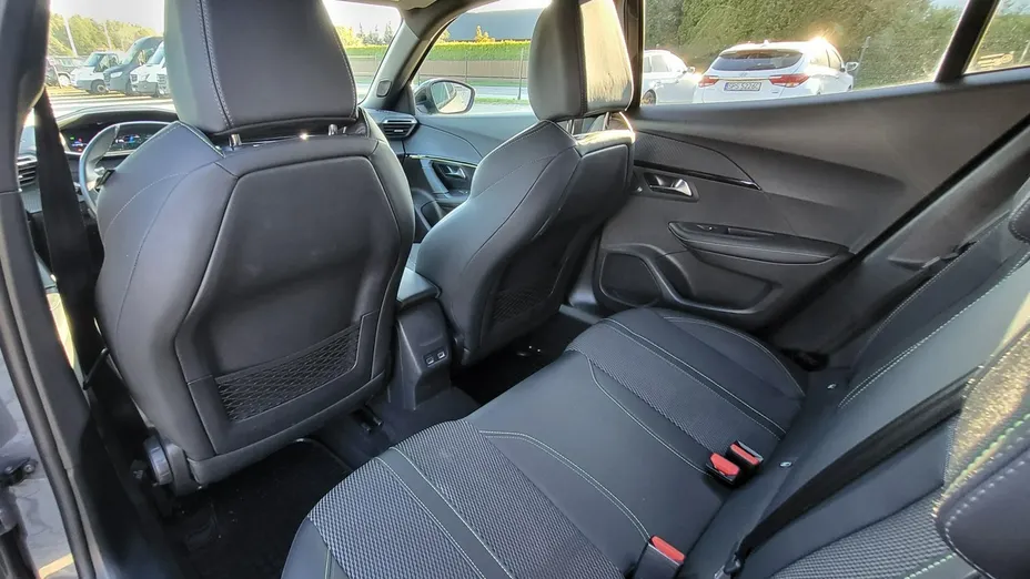 PEUGEOT 2008 -