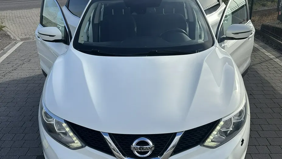 NISSAN Qashqai -