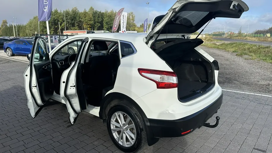 NISSAN Qashqai -