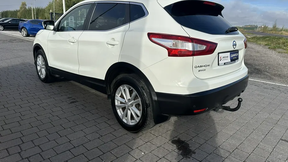 NISSAN Qashqai -
