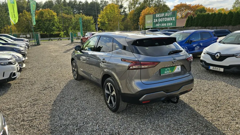 NISSAN Qashqai -