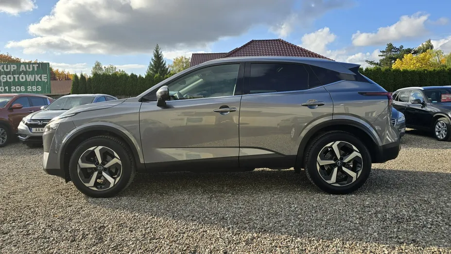 NISSAN Qashqai -