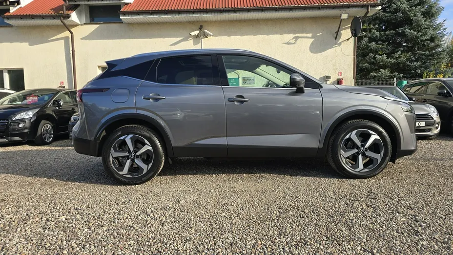 NISSAN Qashqai -
