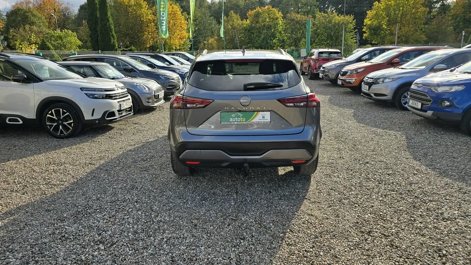 NISSAN Qashqai -