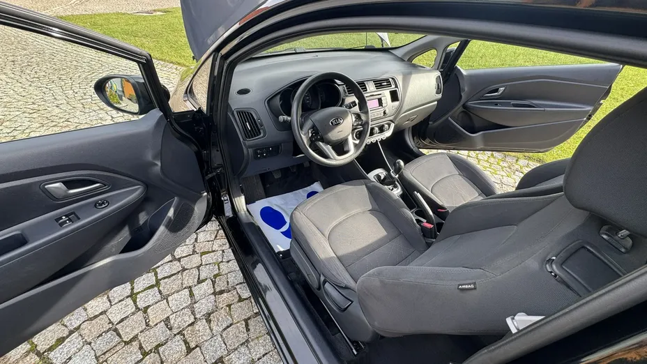 KIA Rio -