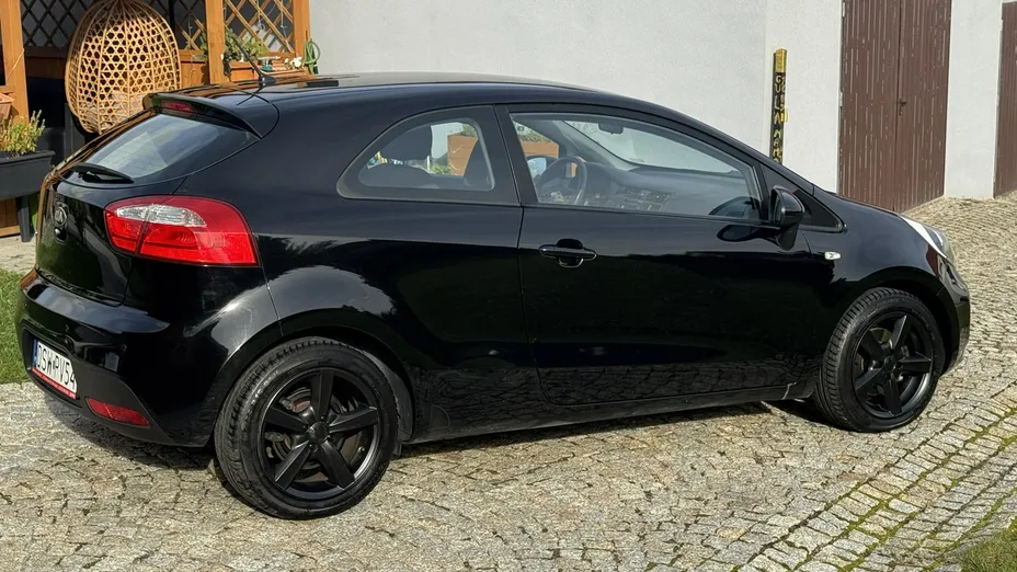 KIA Rio -