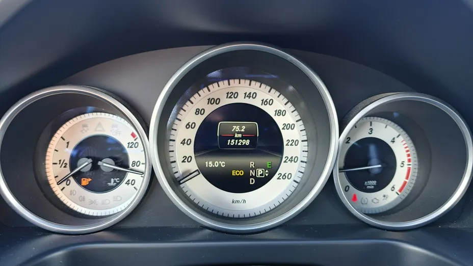 MERCEDES-BENZ E Klasa -
