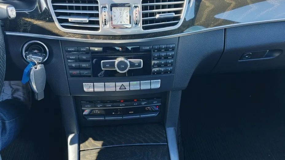 MERCEDES-BENZ E Klasa -