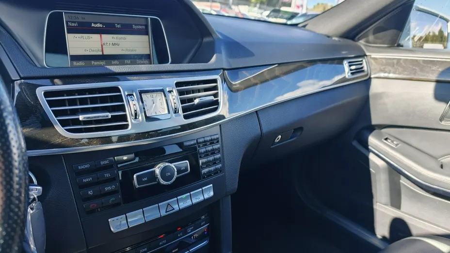 MERCEDES-BENZ E Klasa -