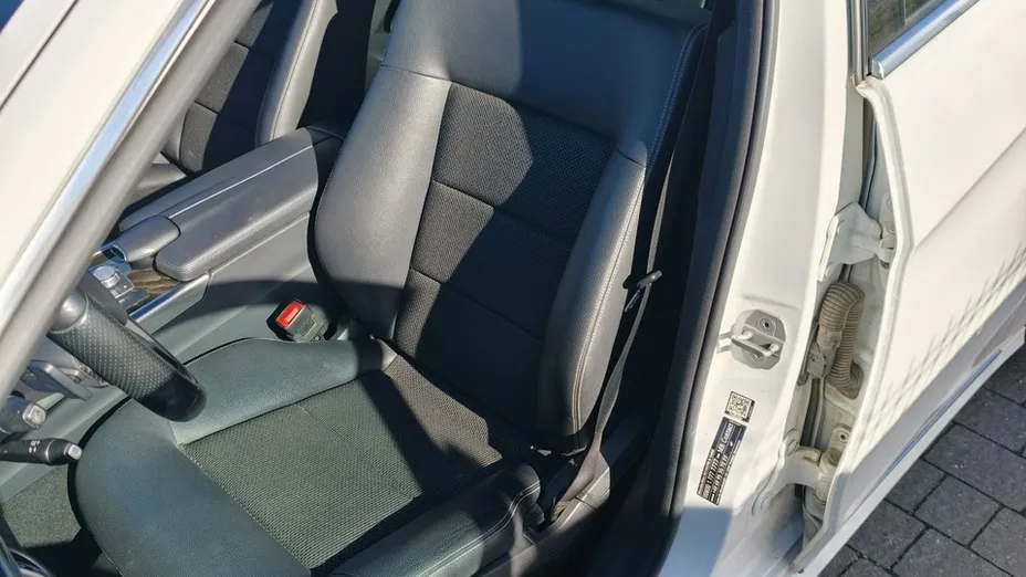 MERCEDES-BENZ E Klasa -