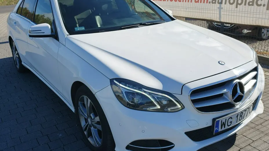MERCEDES-BENZ E Klasa -