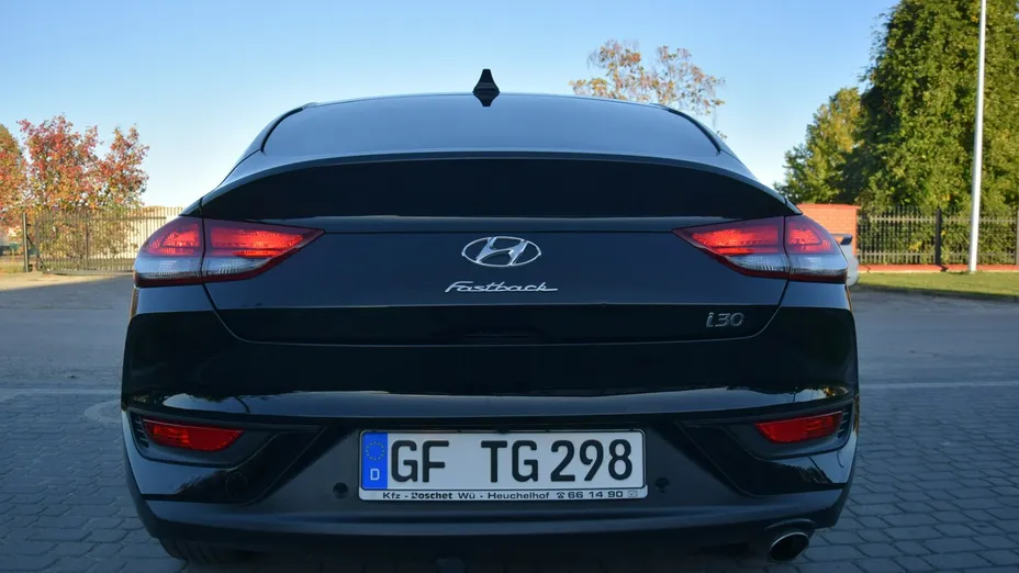 HYUNDAI i30 -