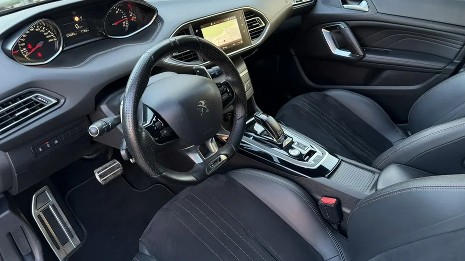 PEUGEOT 308 -