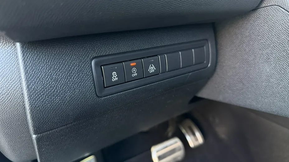 PEUGEOT 308 -