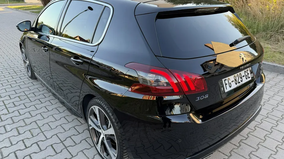 PEUGEOT 308 -