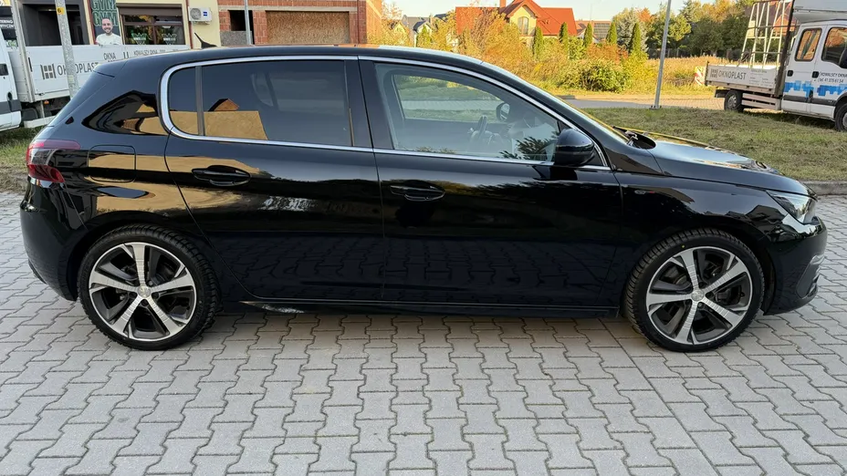 PEUGEOT 308 -