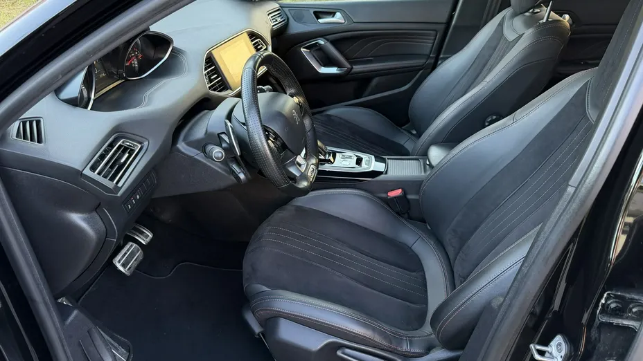 PEUGEOT 308 -