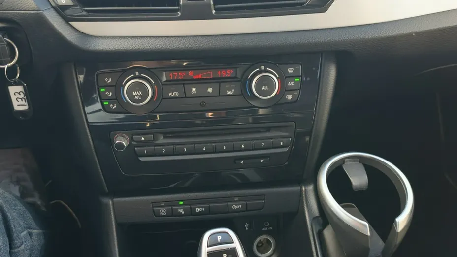 BMW X1 -