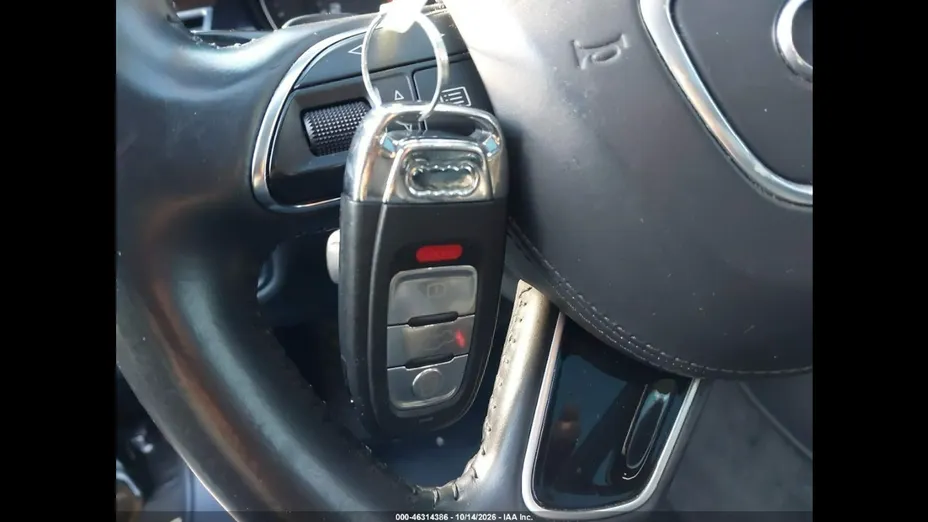 AUDI A8 -