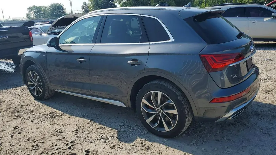 AUDI Q5 -