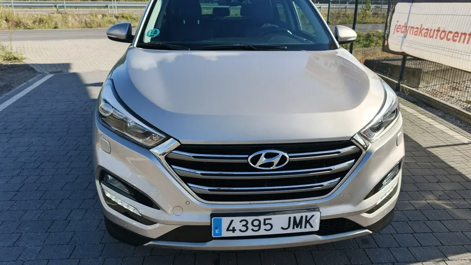 HYUNDAI Tucson -