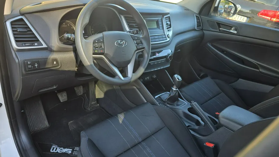 HYUNDAI Tucson -