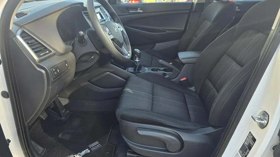 HYUNDAI Tucson -