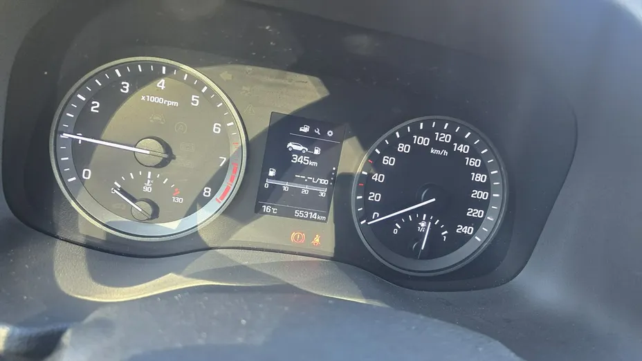 HYUNDAI Tucson -