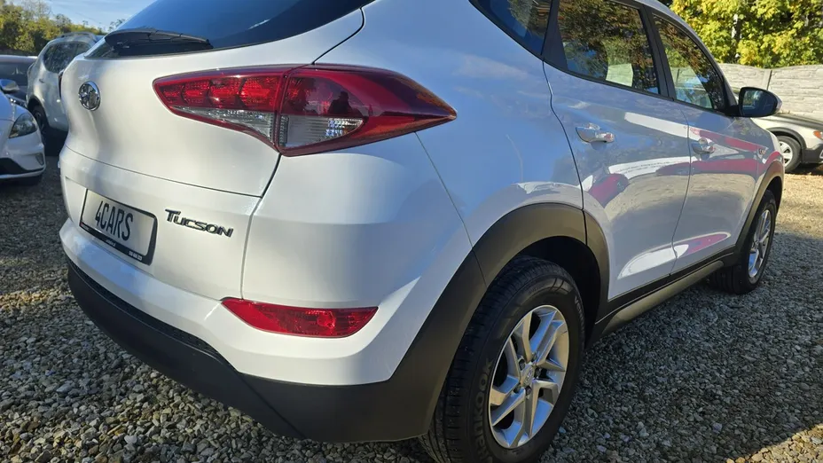 HYUNDAI Tucson -