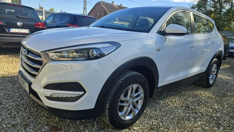 HYUNDAI Tucson -
