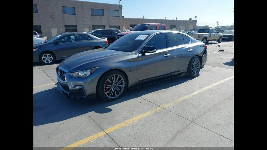 INFINITI Q50 -