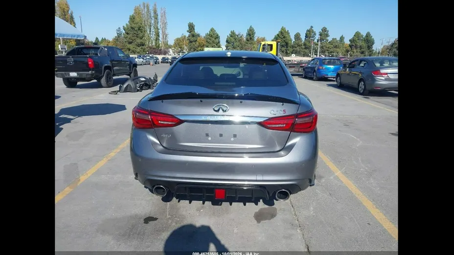 INFINITI Q50 -