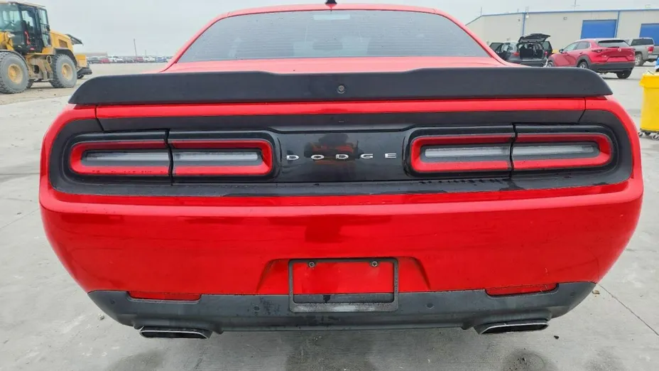 DODGE Challenger -