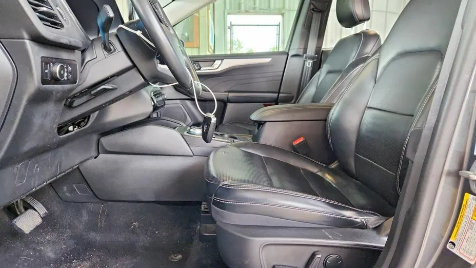 FORD Kuga -