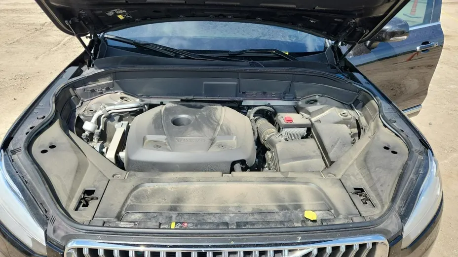 VOLVO XC90 -