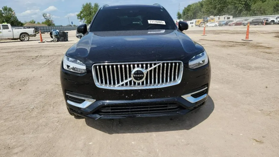 VOLVO XC90 -
