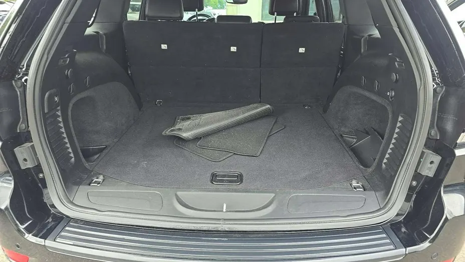 JEEP Grand Cherokee -