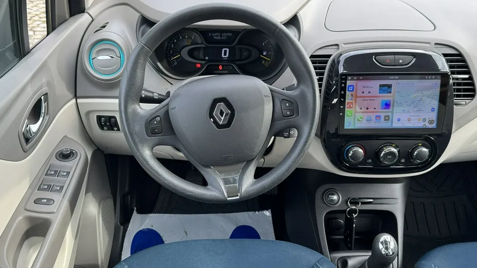 RENAULT Captur -
