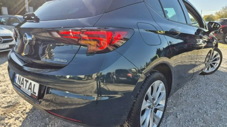 OPEL Astra -