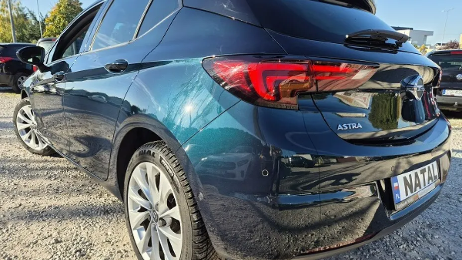OPEL Astra -