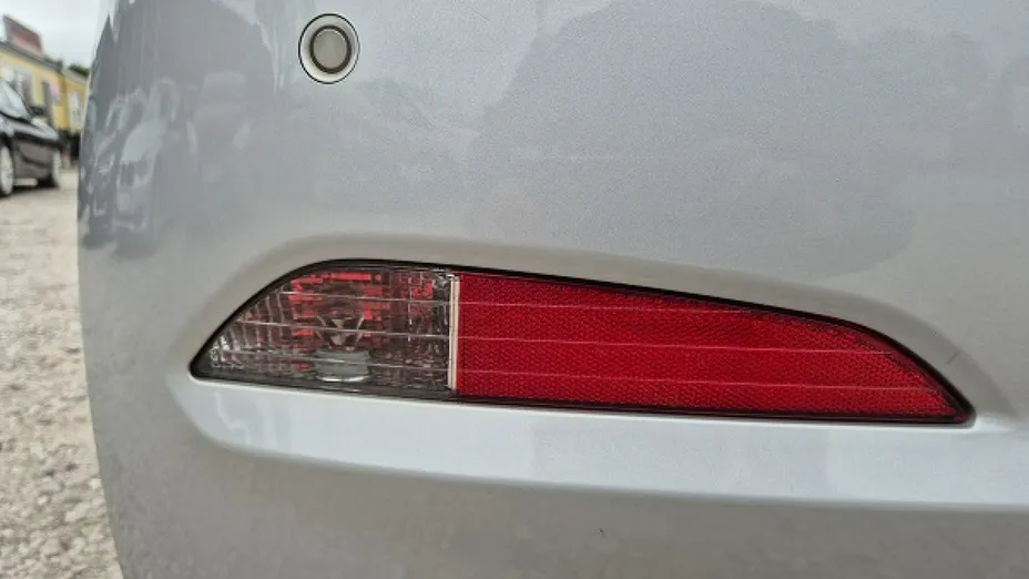 HYUNDAI i20 -