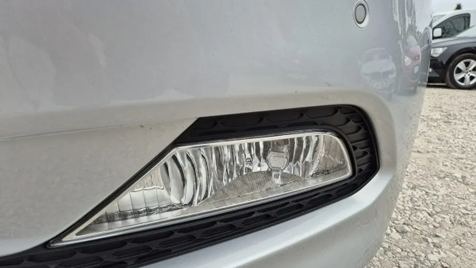 HYUNDAI i20 -