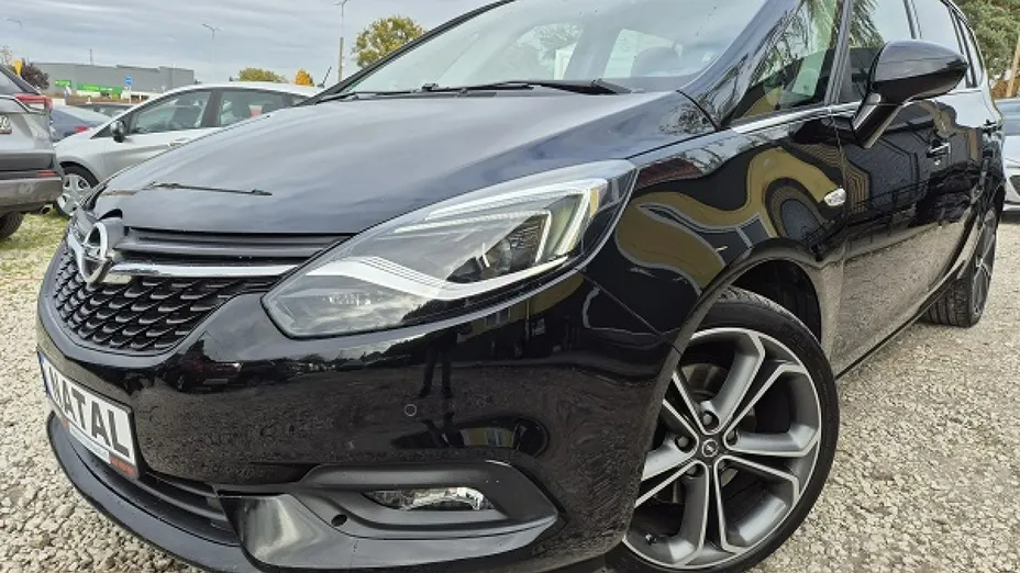 OPEL Zafira -
