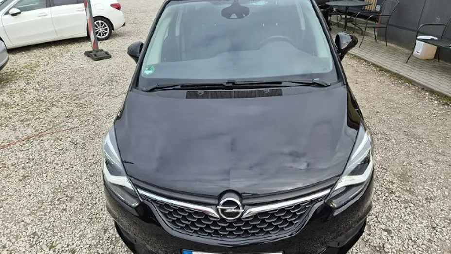 OPEL Zafira -