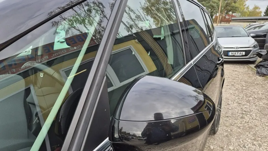 OPEL Zafira -