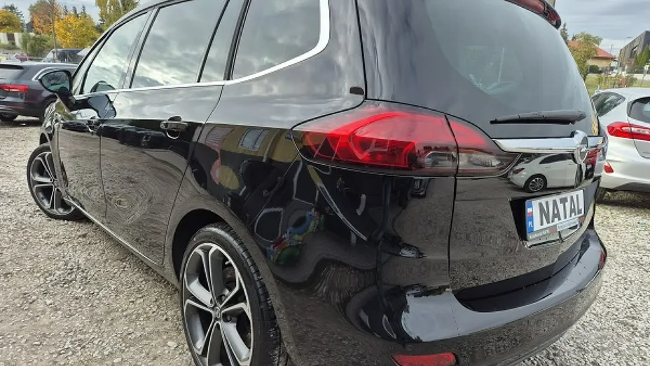 OPEL Zafira -
