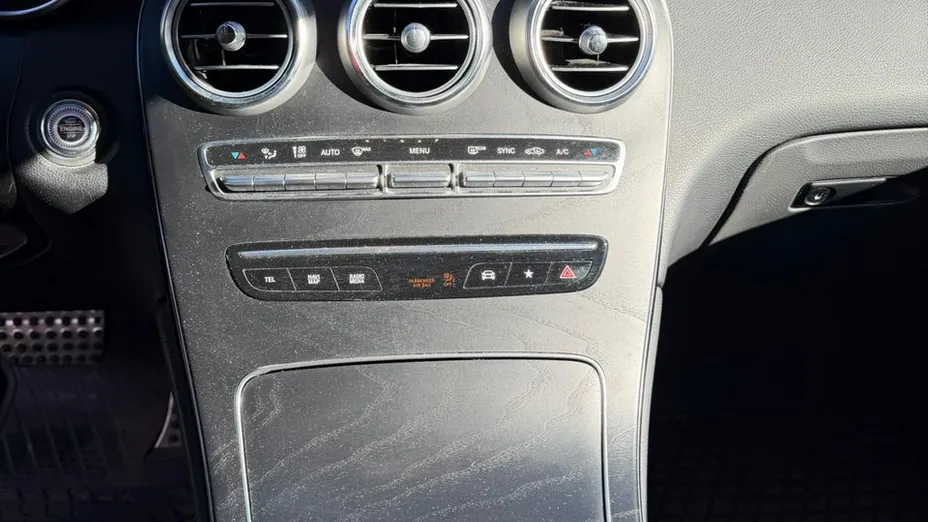 MERCEDES-BENZ GLC -