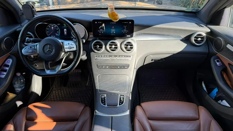 MERCEDES-BENZ GLC -
