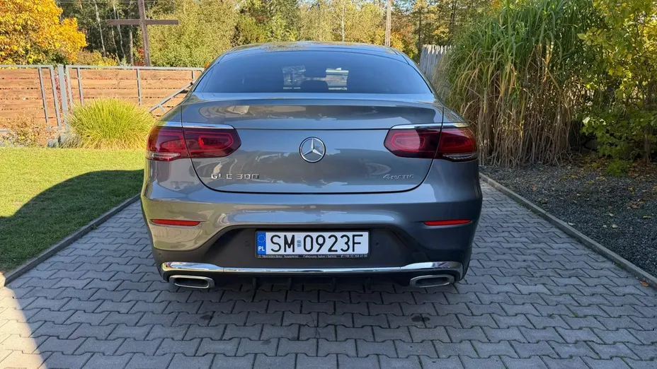 MERCEDES-BENZ GLC -