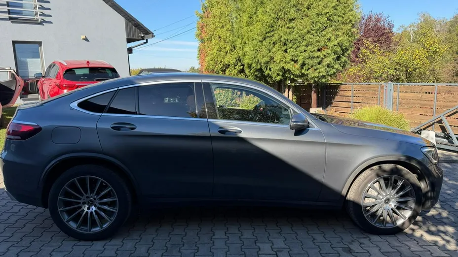 MERCEDES-BENZ GLC -